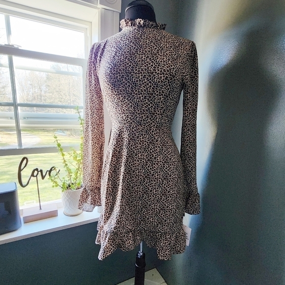 *NWT* ASOS Frill Neck Mini Leopard Print Dress - Picture 2 of 6